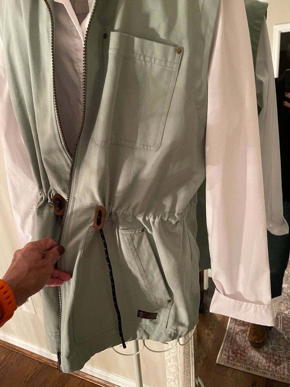 Vest - Picture 3 of 5
